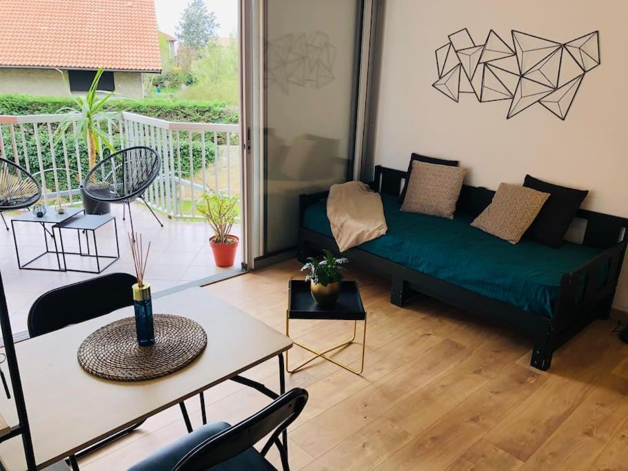 Studio Moderne, Terrasse Et Parking Romans-sur-Isere Ngoại thất bức ảnh